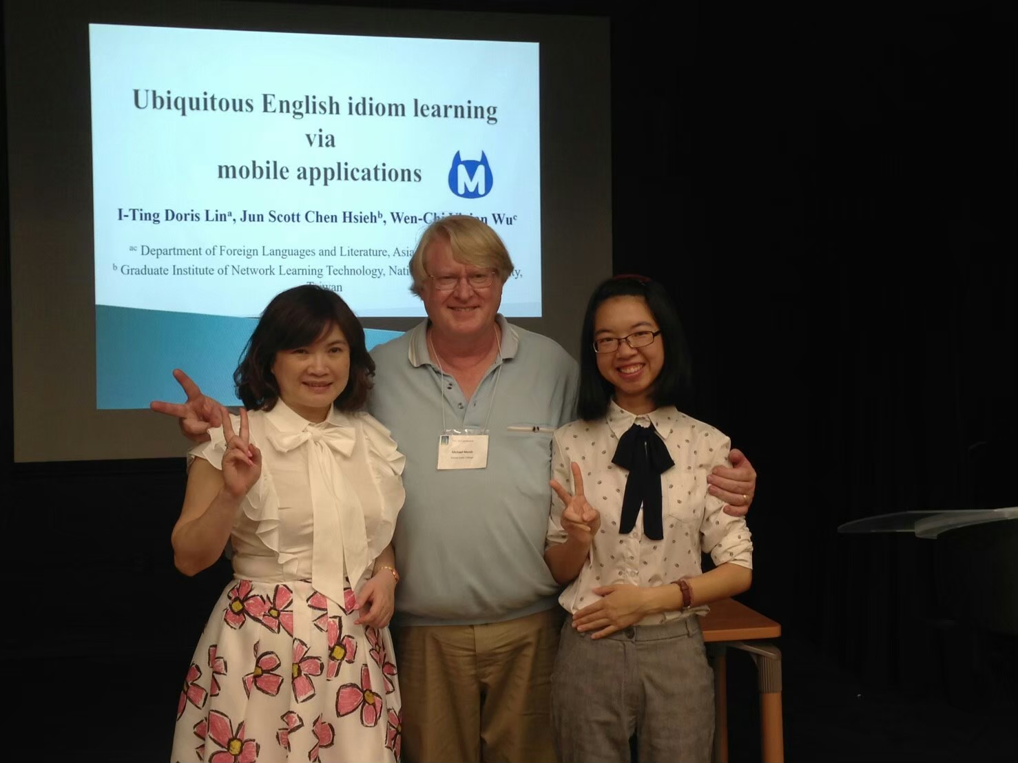 外文系碩士班校友林怡婷(右)，論文指導教授吳文琪(左) 與Michael W. Marek教授，2018年在美國柏克萊大學合影